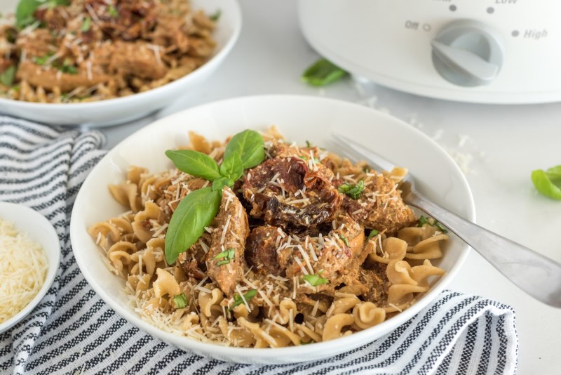 Sundried Tomato and Pesto Pasta Preparation